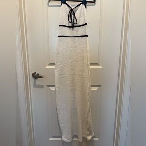 Elegant White and Black Knit Dress